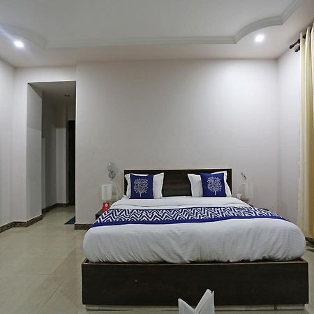 Oyo 4635 Sheetal Hotel Haldwani Exterior photo