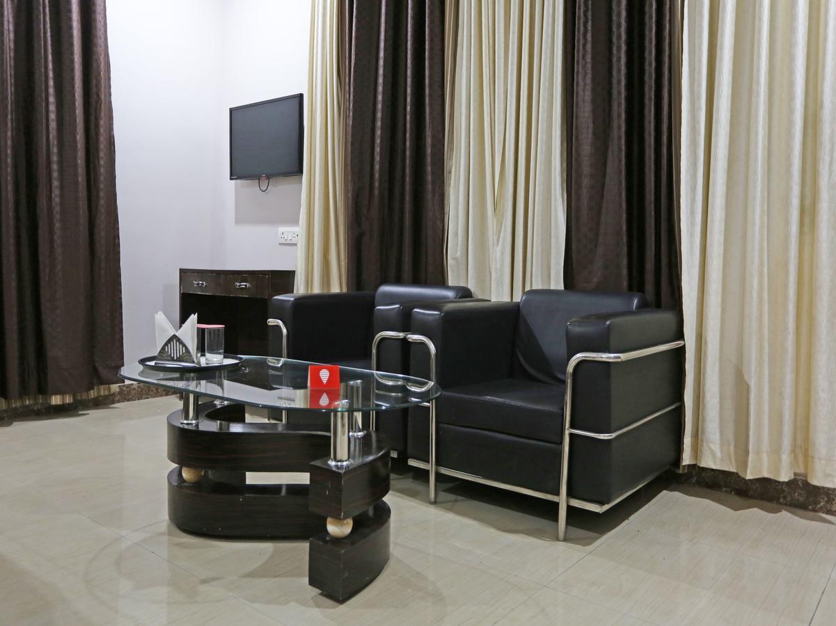 Oyo 4635 Sheetal Hotel Haldwani Exterior photo